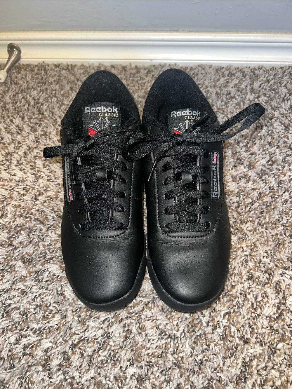 Reebok Classic Black Leather Sneakers
